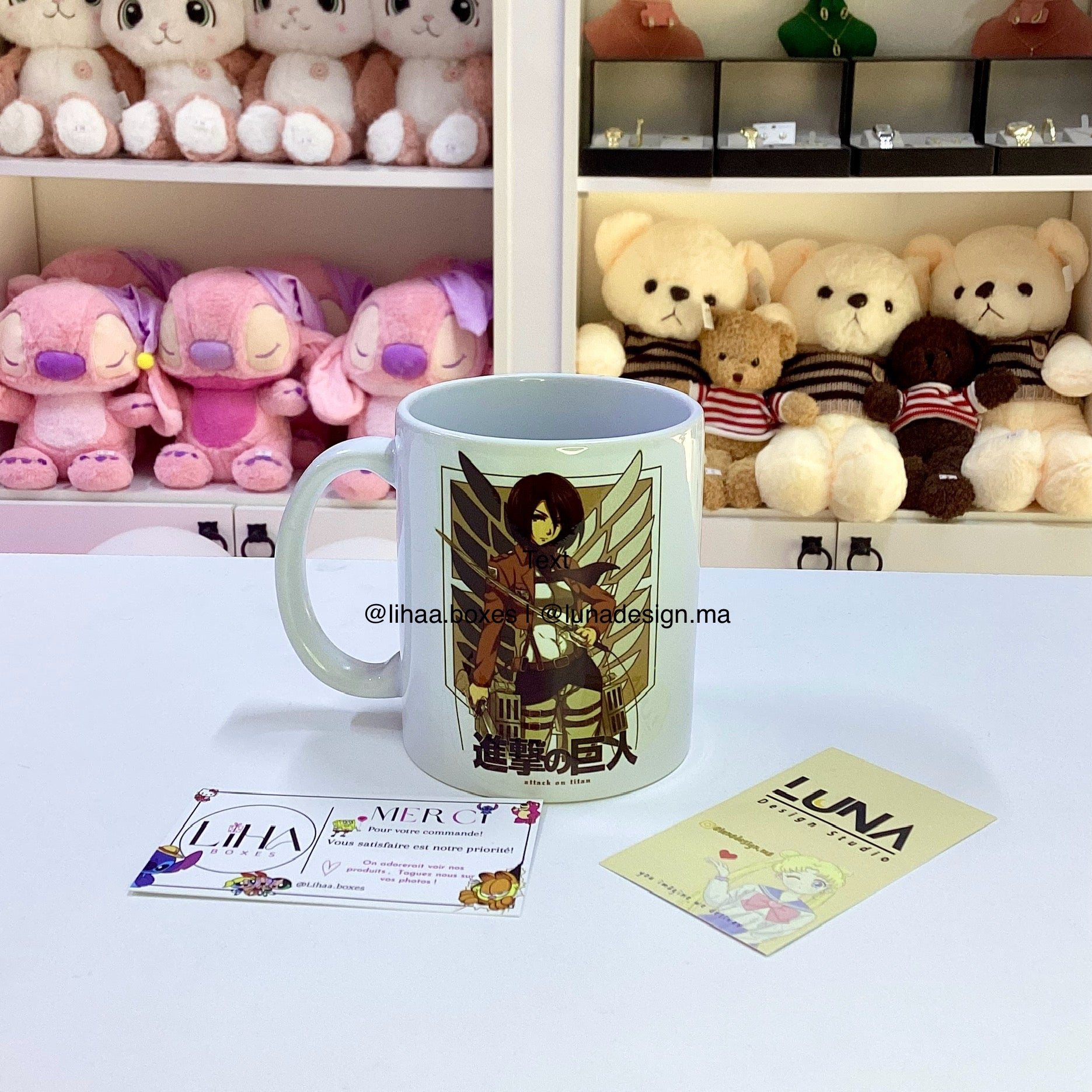 Mug attack on tittan