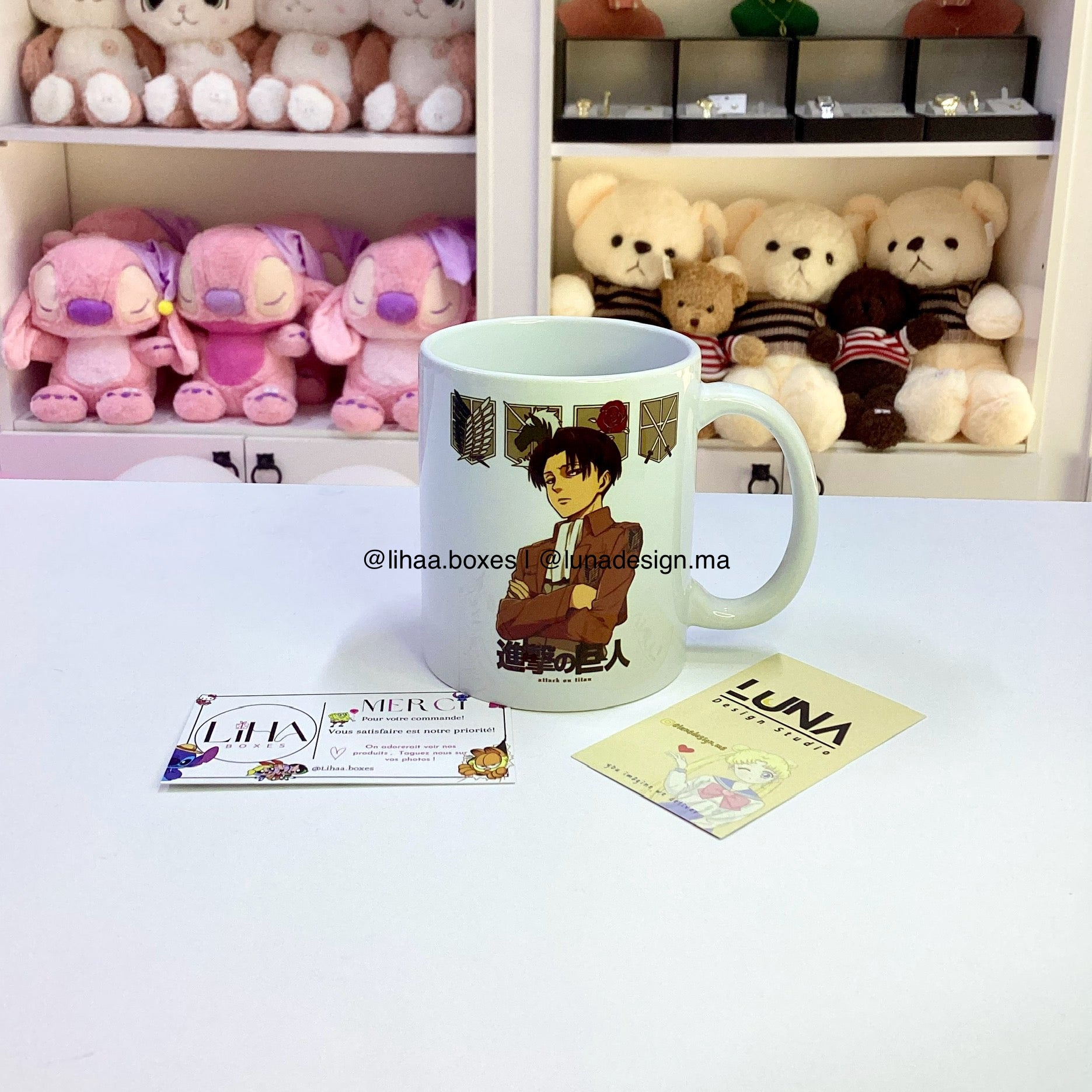 Mug attack on tittan