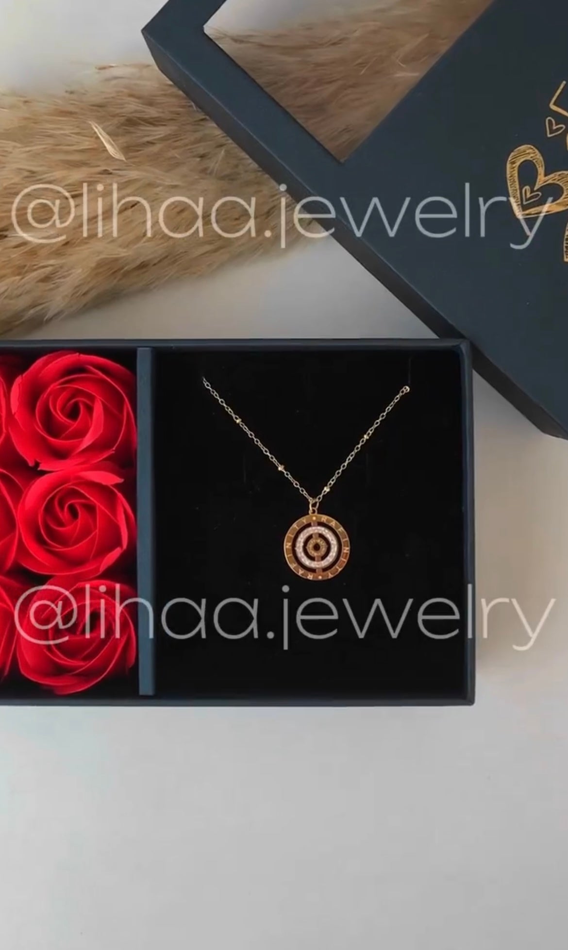 Collier + boite a fleur