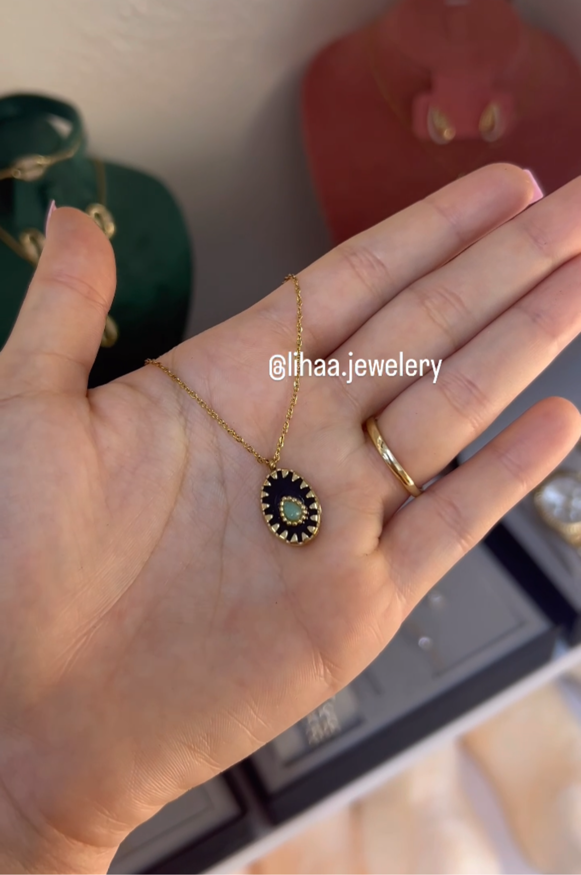 Collier noir perle noir