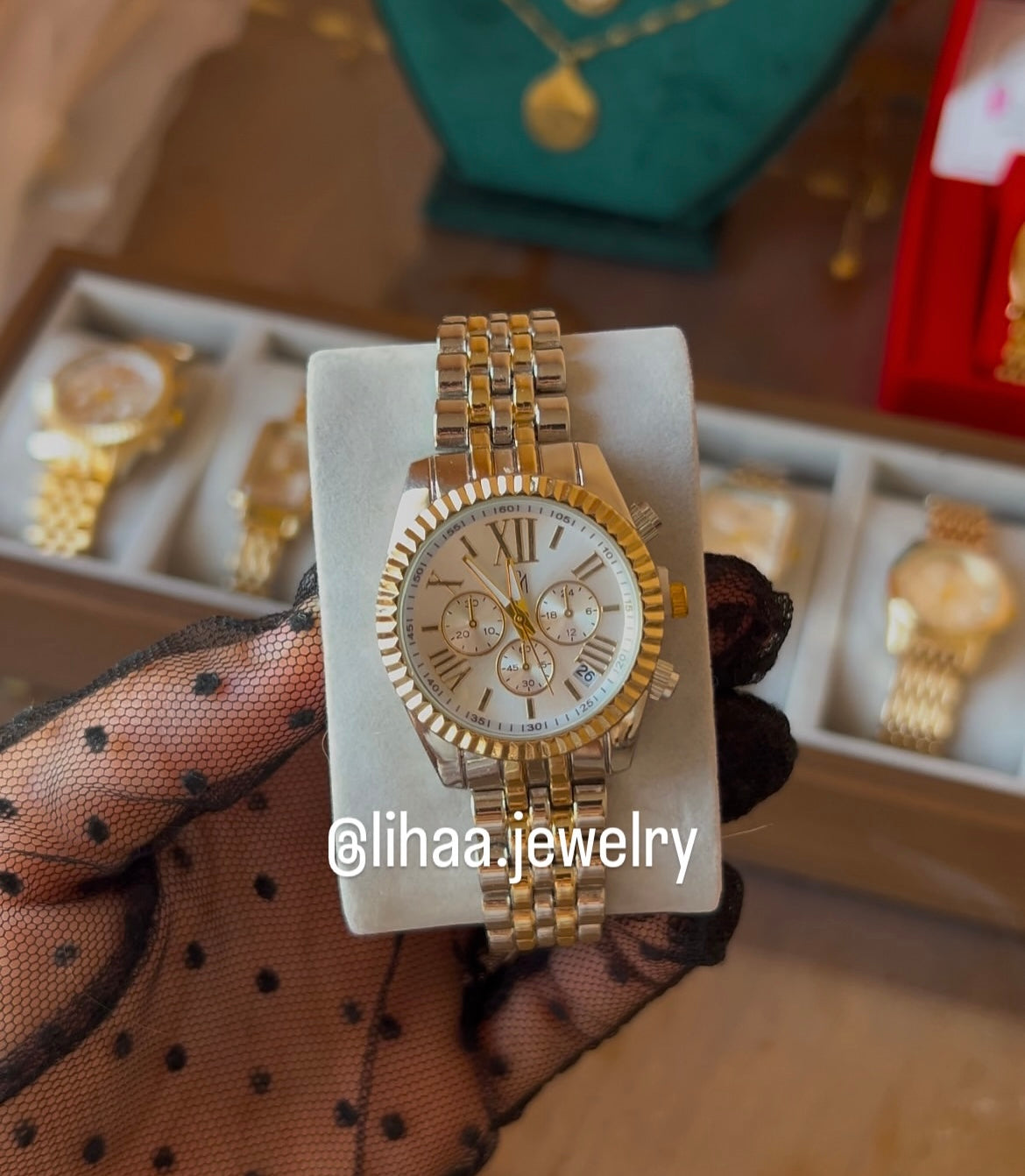 Montre plaque or