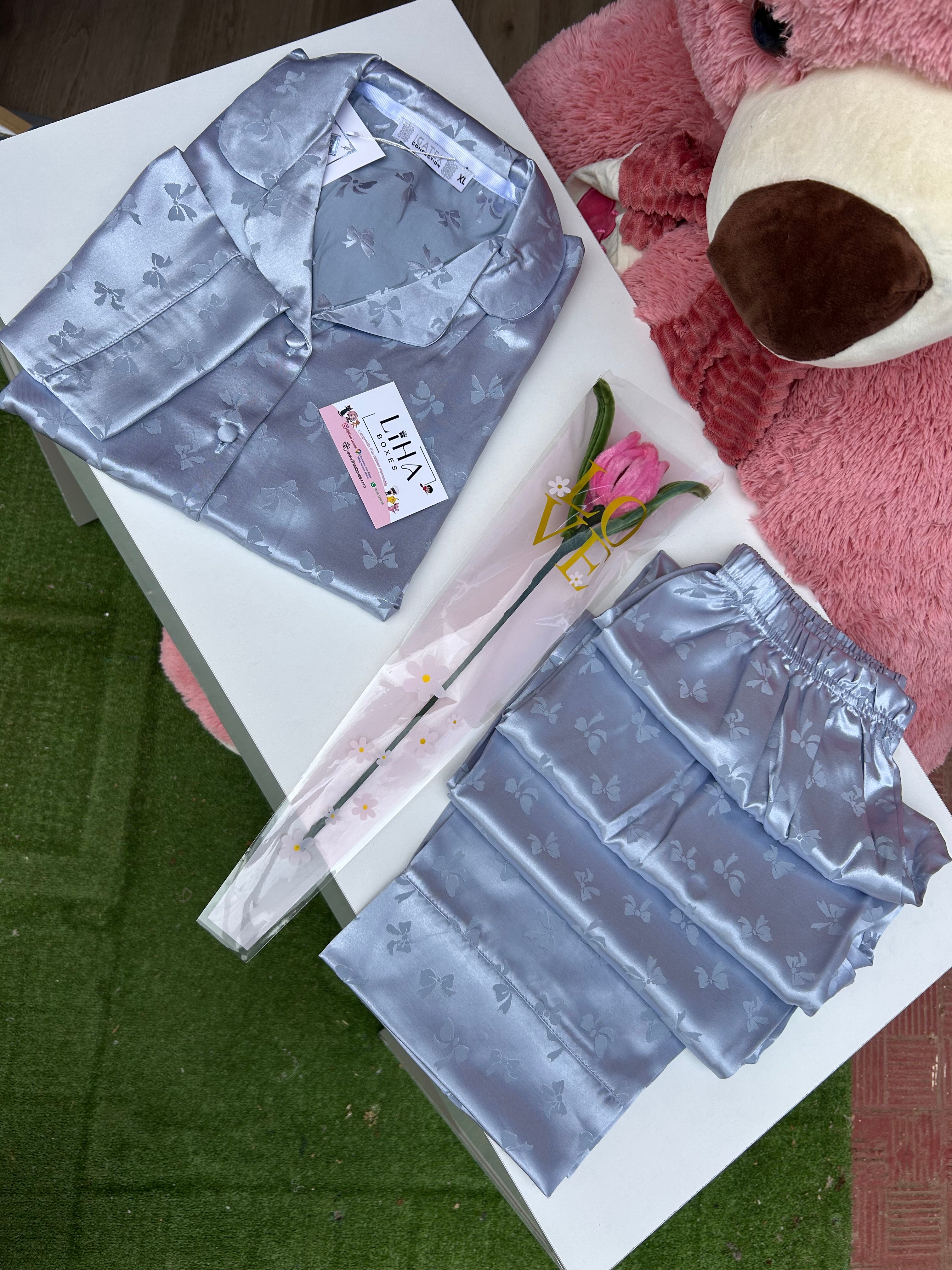 Pyjama satin papillon avec manches