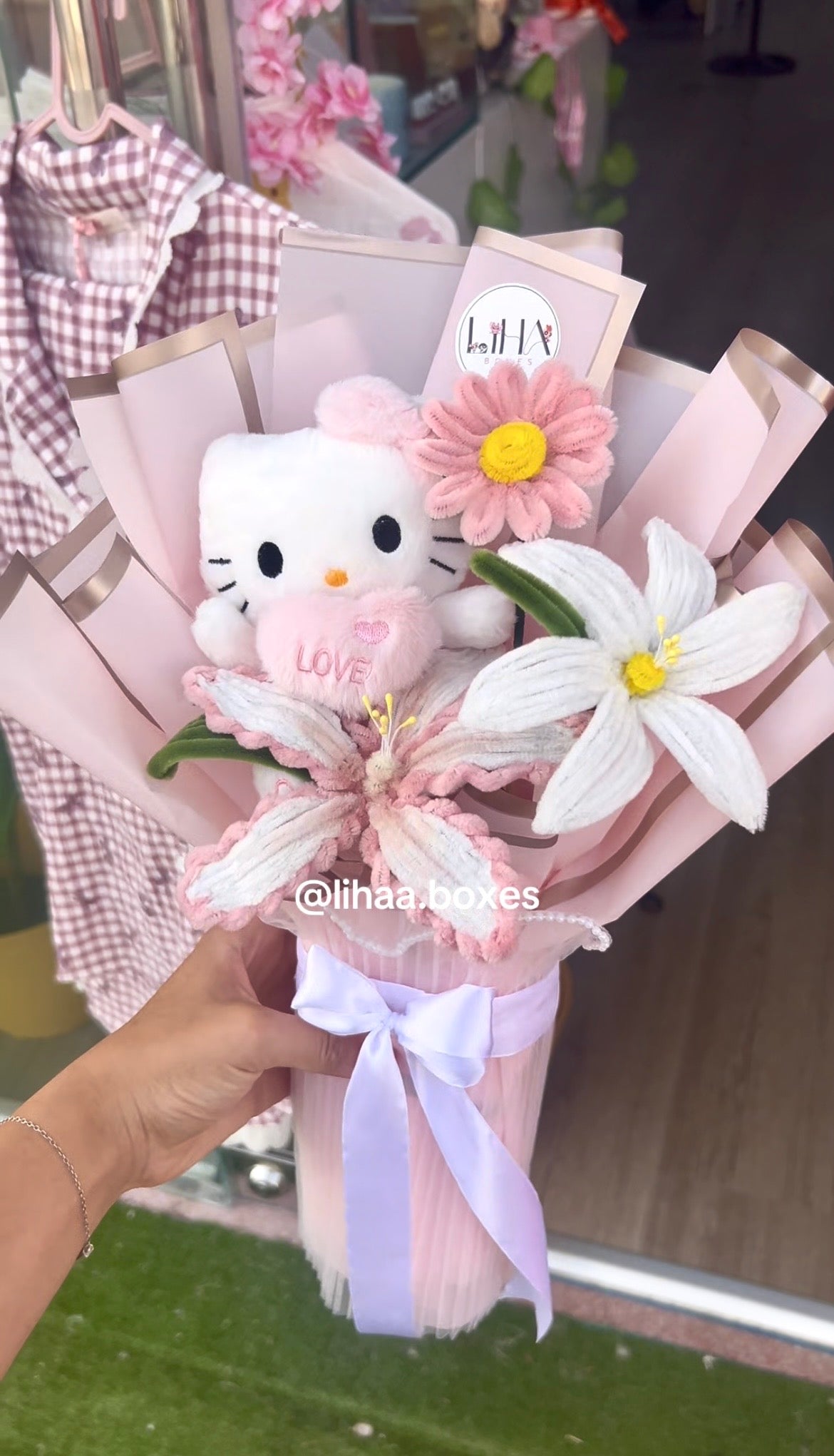Bouquet hello kitty fait a la main