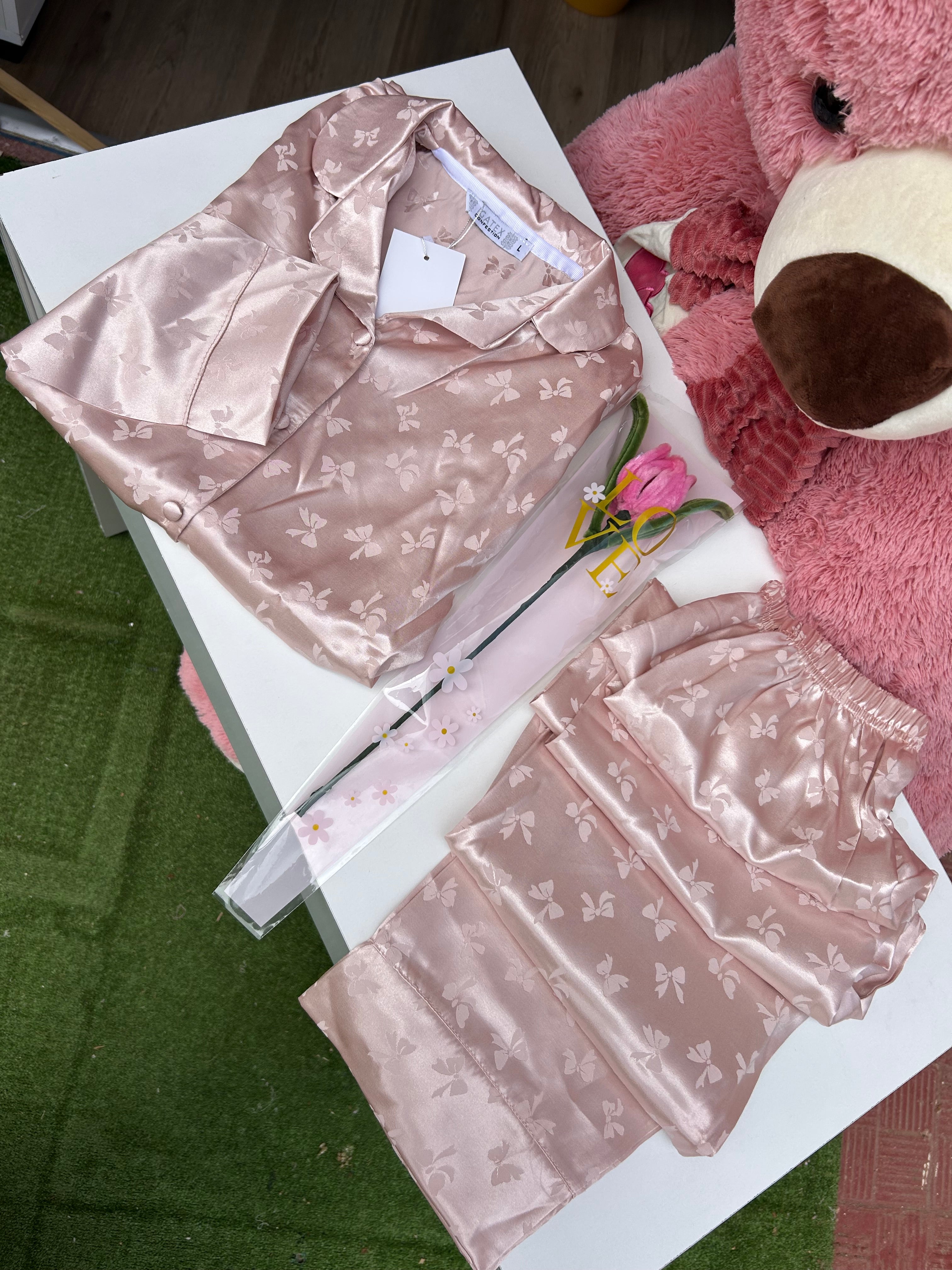 Pyjama satin papillon avec manches