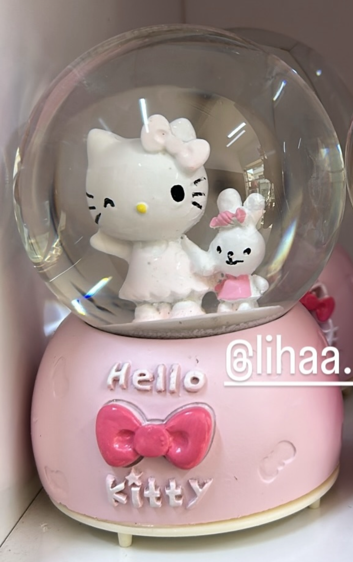 Boule de neige Hello kitty